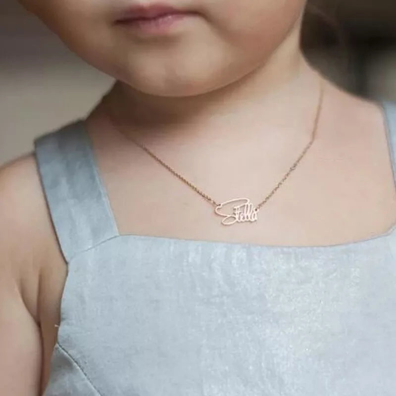 COLLAR CON NOMBRE PARA BEBÉ Y NIÑOS