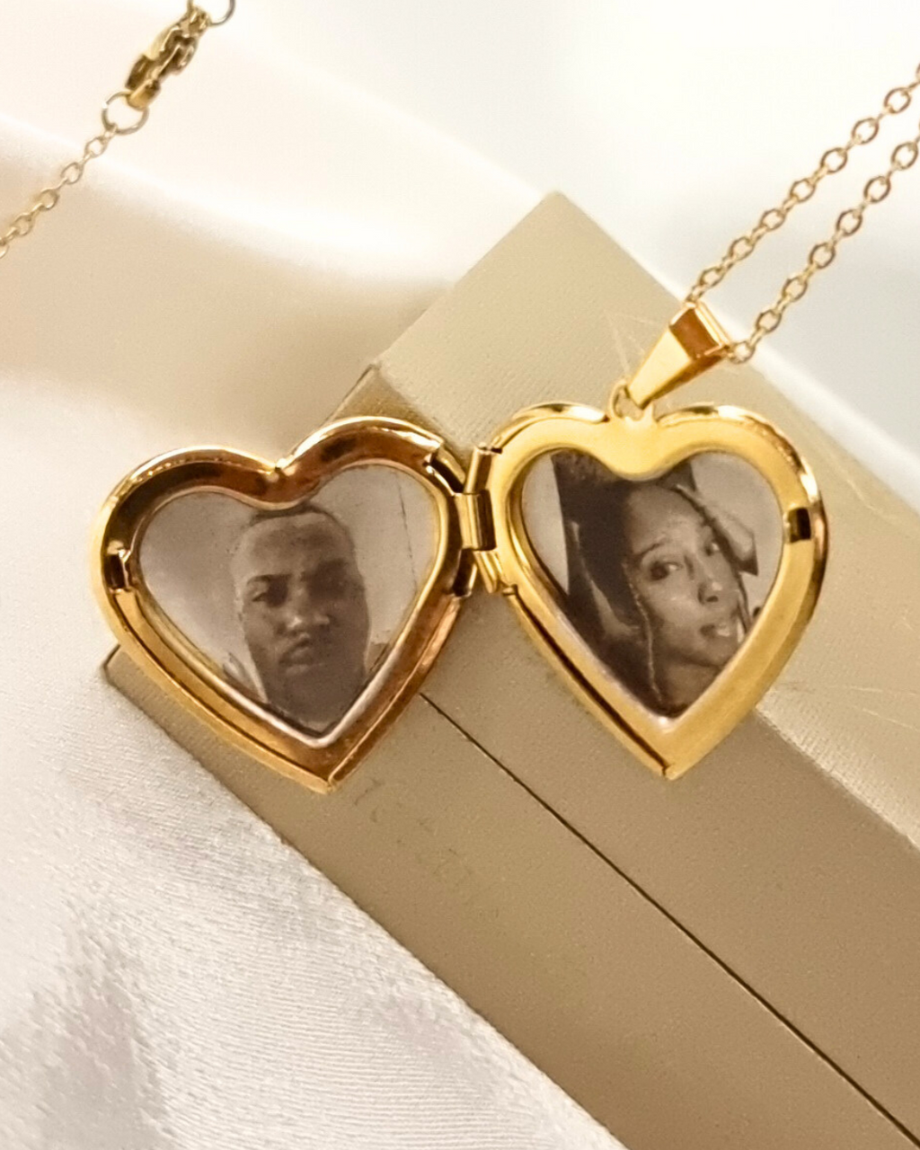 Smooth heart locket necklace