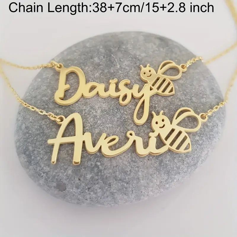 COLLAR CON NOMBRE Y ABEJITA