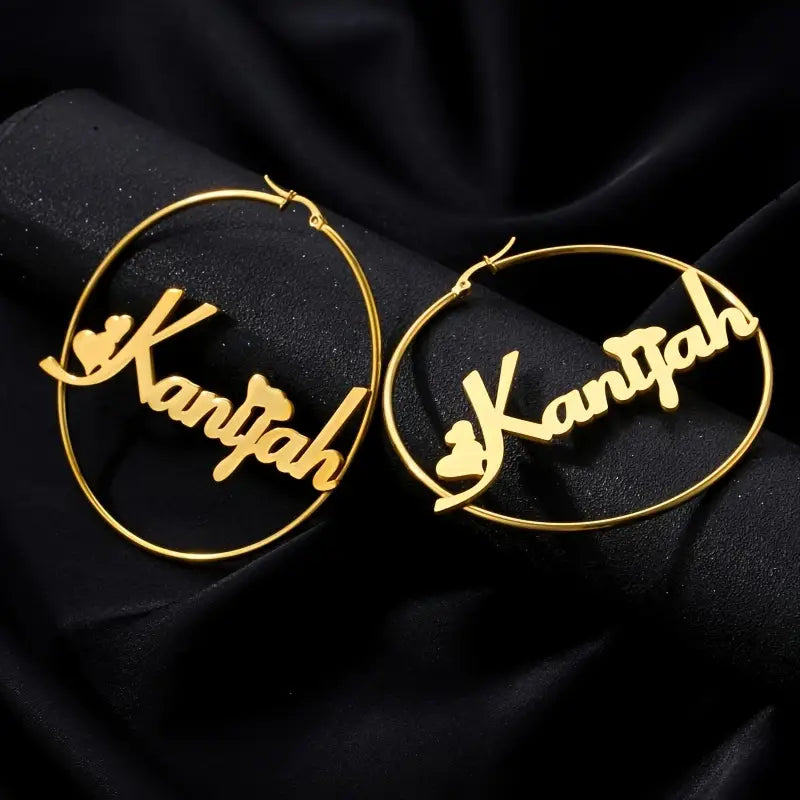 ARETES HOOPS CON NOMBRE Y CORAZONES