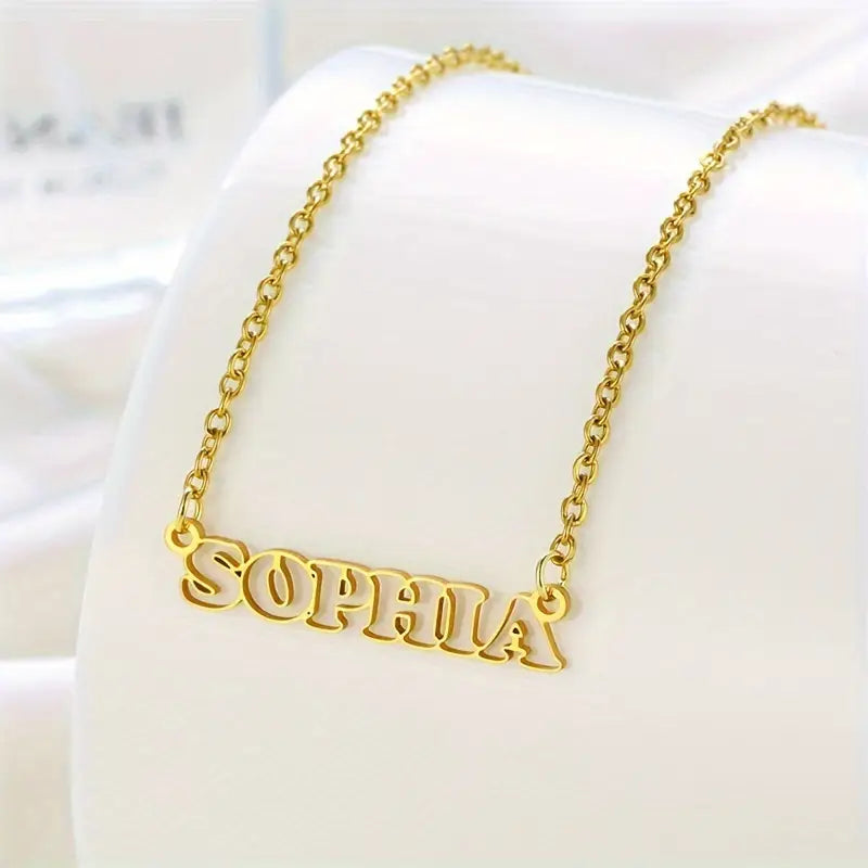 COLLAR NOMBRE CALADO