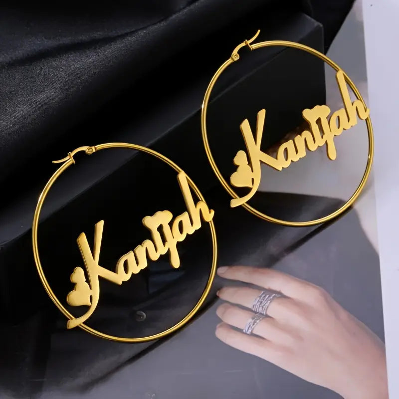 ARETES HOOPS CON NOMBRE Y CORAZONES