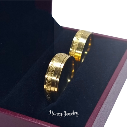 Anillos para pareja liso con linea escarchada