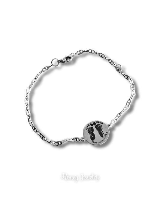 Baby footprints bracelet - round plate